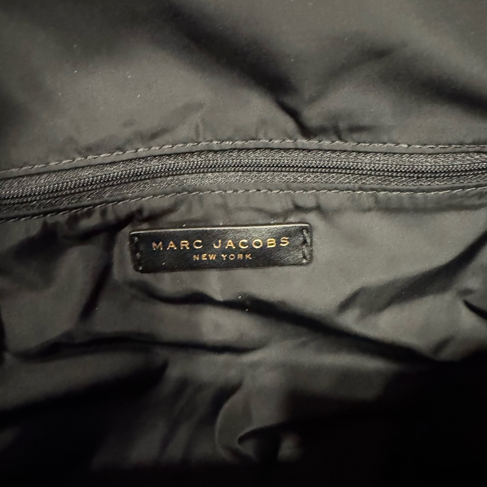 Marc Jacobs Black and Gold Backpack NWOT - Picture 4 of 5